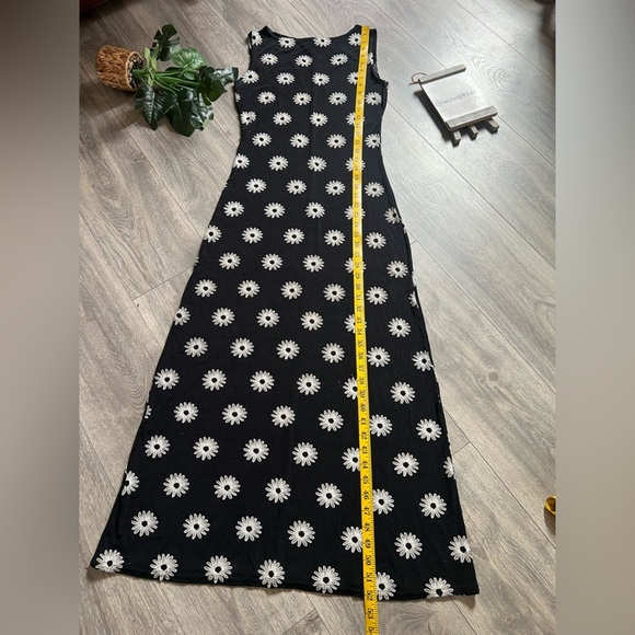 Charlotte Russe 90s Y2K Daisy Flower Slinky Sleeveless Maxi Dress. Size S - Picture 11 of 12